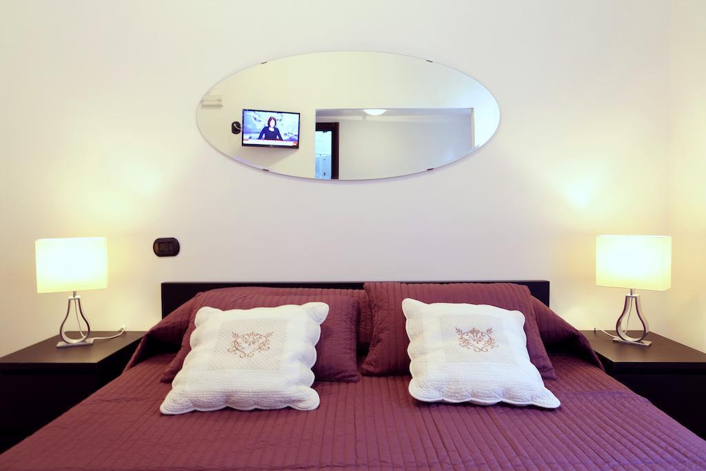 Caracciolo Guest House Roma Habitación foto